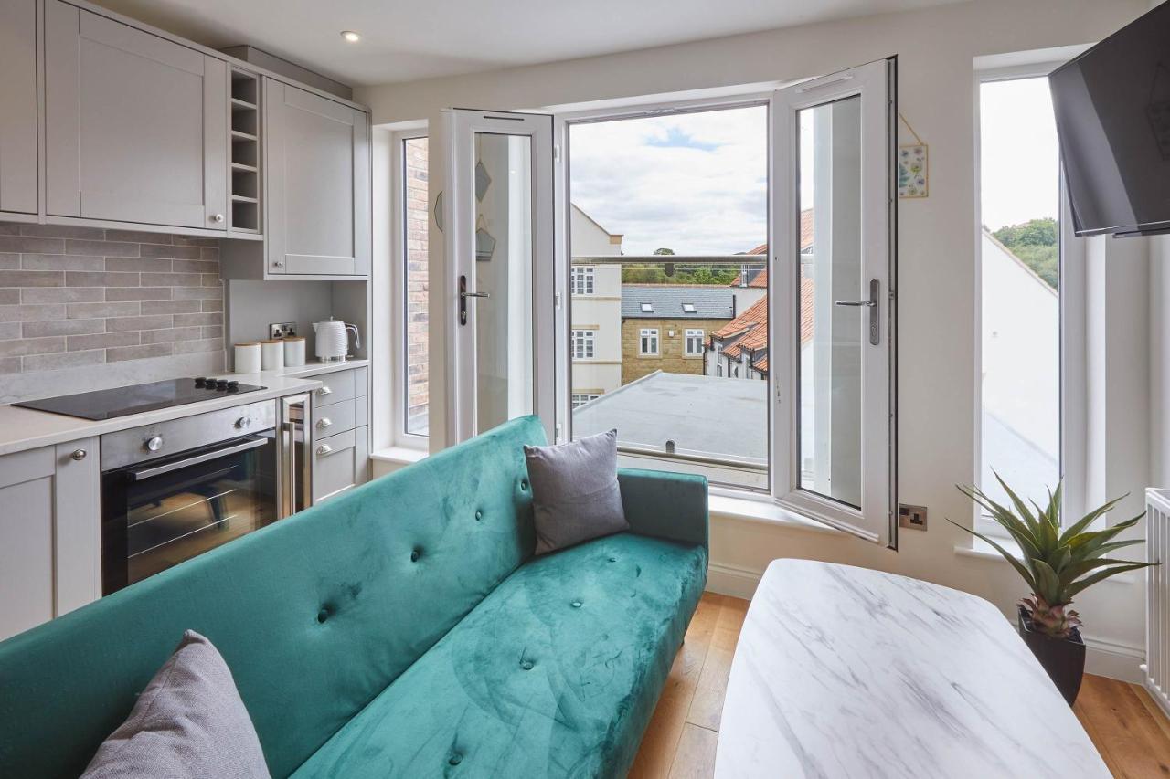Host & - The Birds Nest Apartment