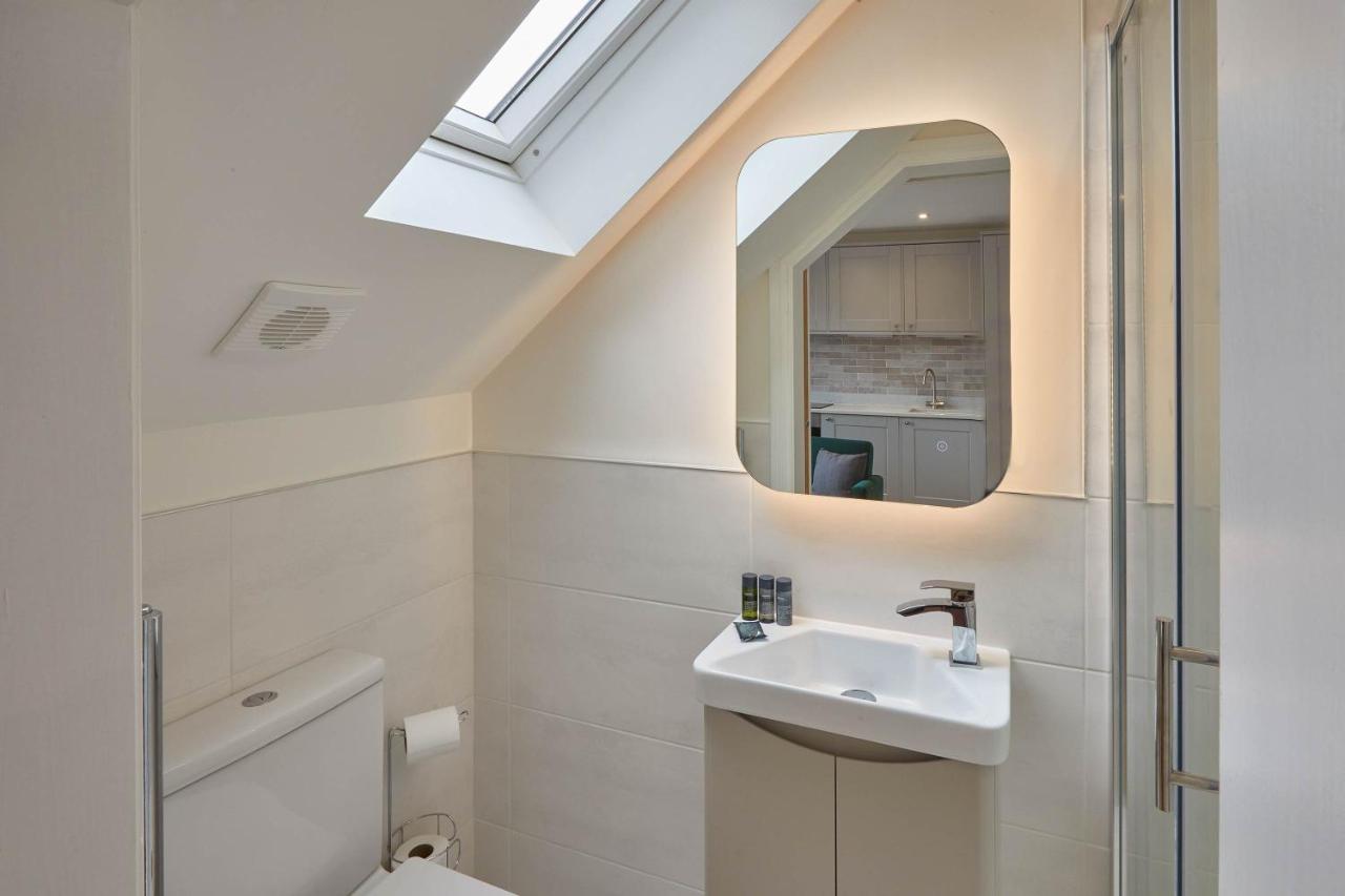 Host & - The Birds Nest Apartment *
